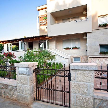 Apartments Maslina II Njivice Kültér fotó