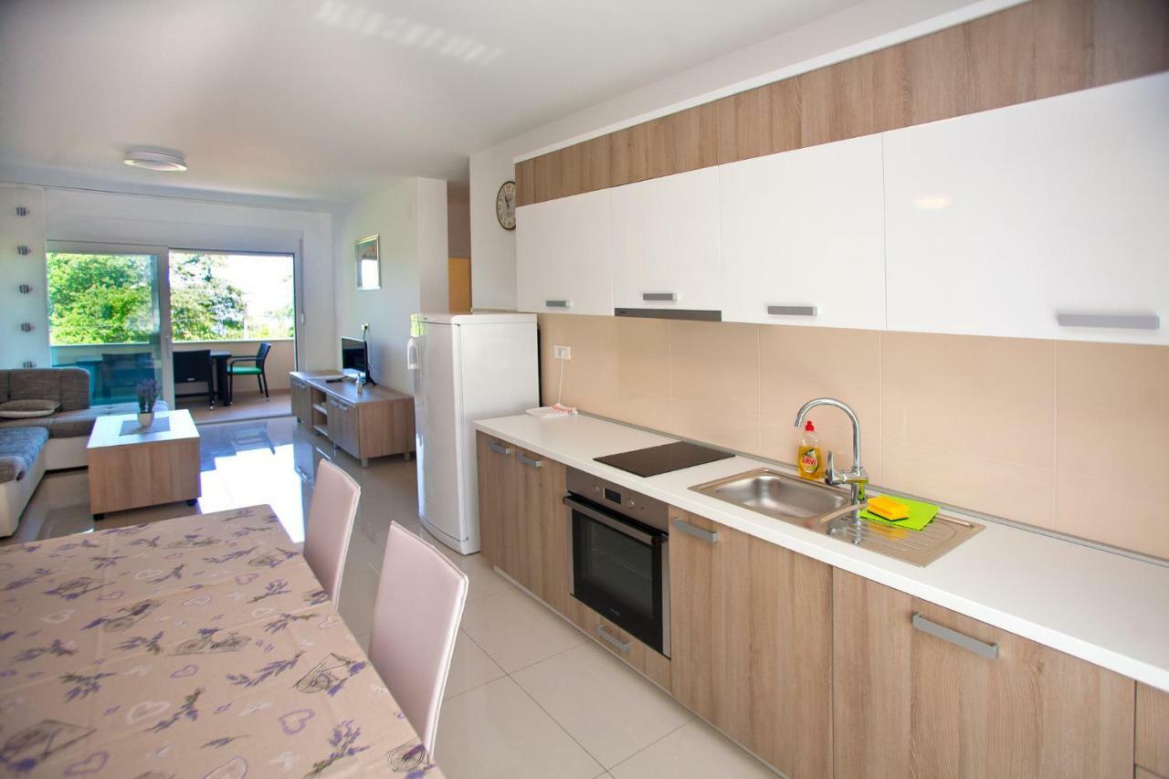 Apartments Maslina II Njivice Kültér fotó