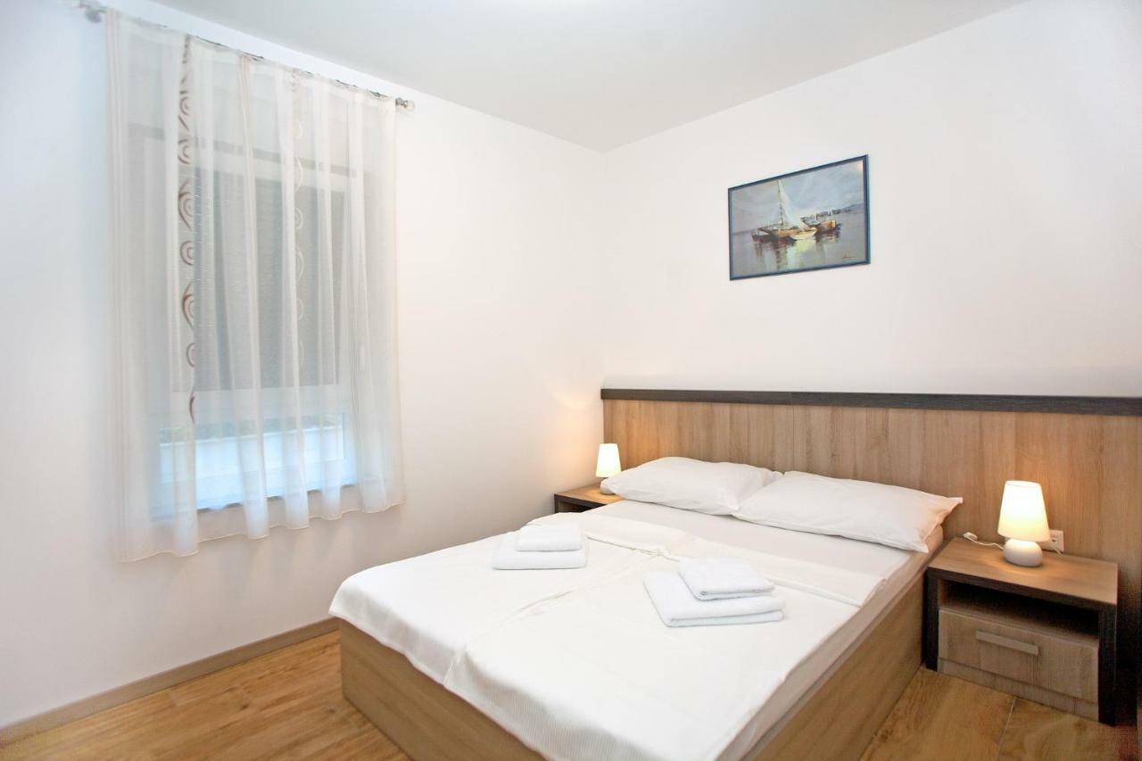 Apartments Maslina II Njivice Kültér fotó