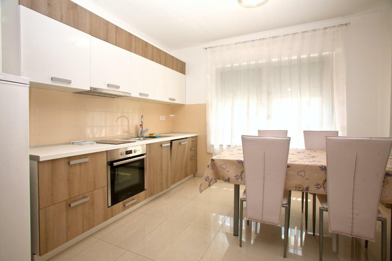 Apartments Maslina II Njivice Kültér fotó