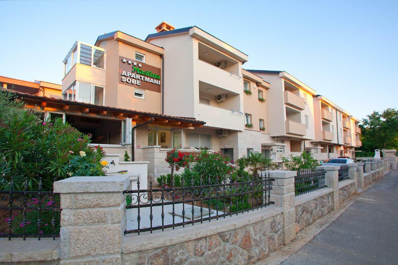 Apartments Maslina II Njivice Kültér fotó