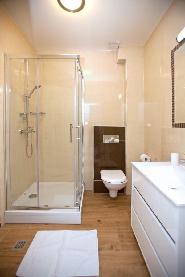Apartments Maslina II Njivice Kültér fotó