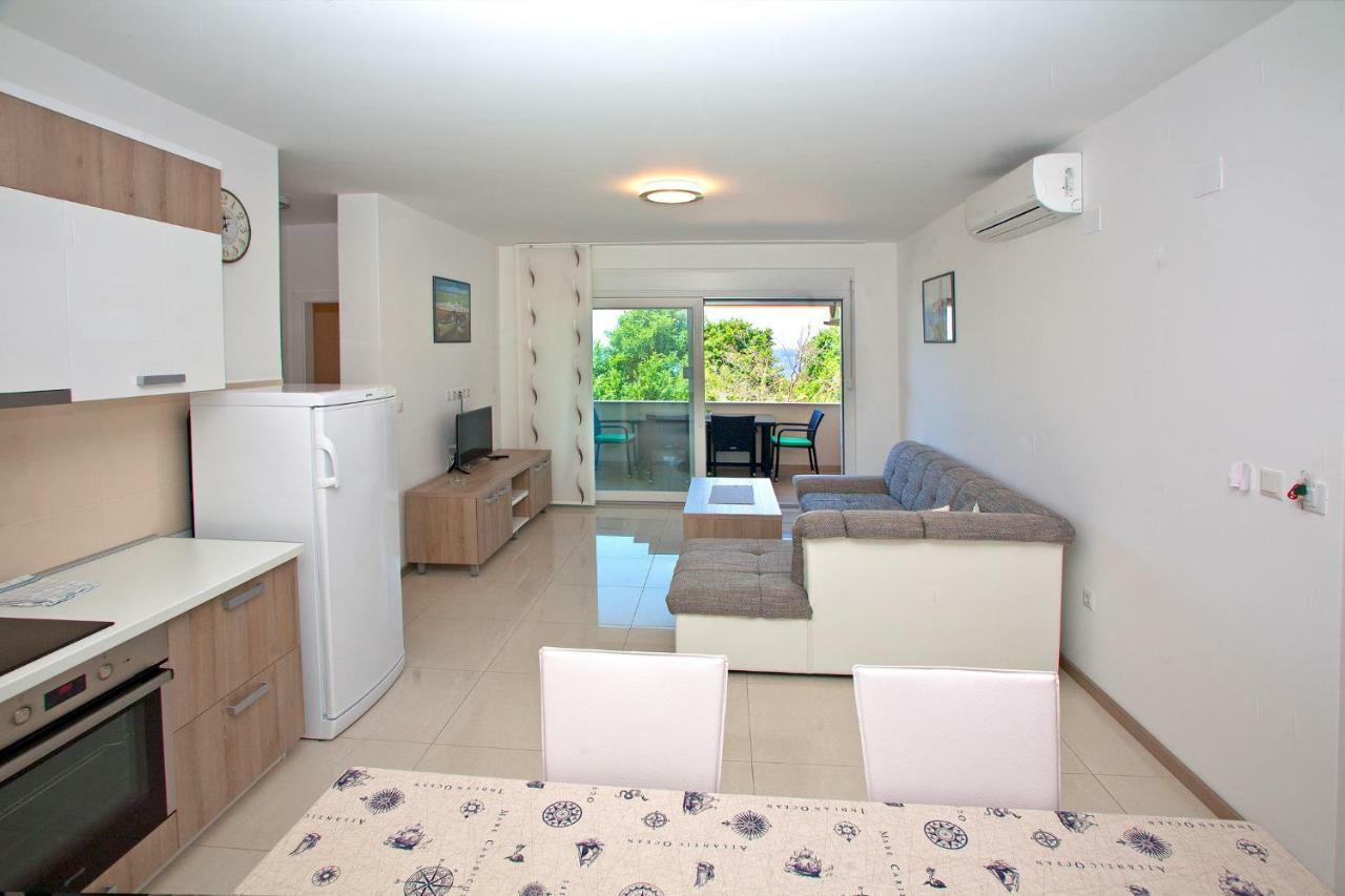 Apartments Maslina II Njivice Kültér fotó