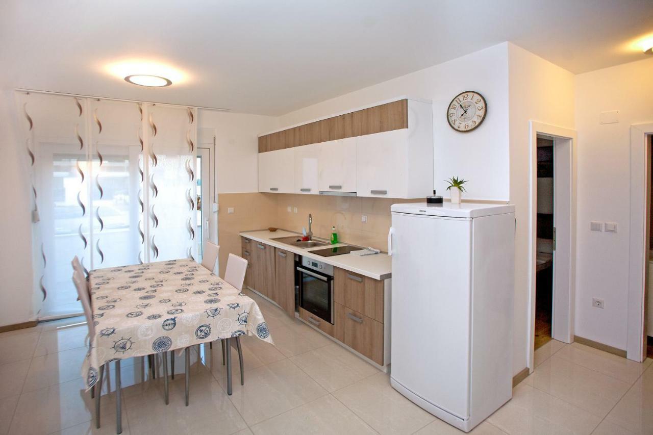 Apartments Maslina II Njivice Kültér fotó